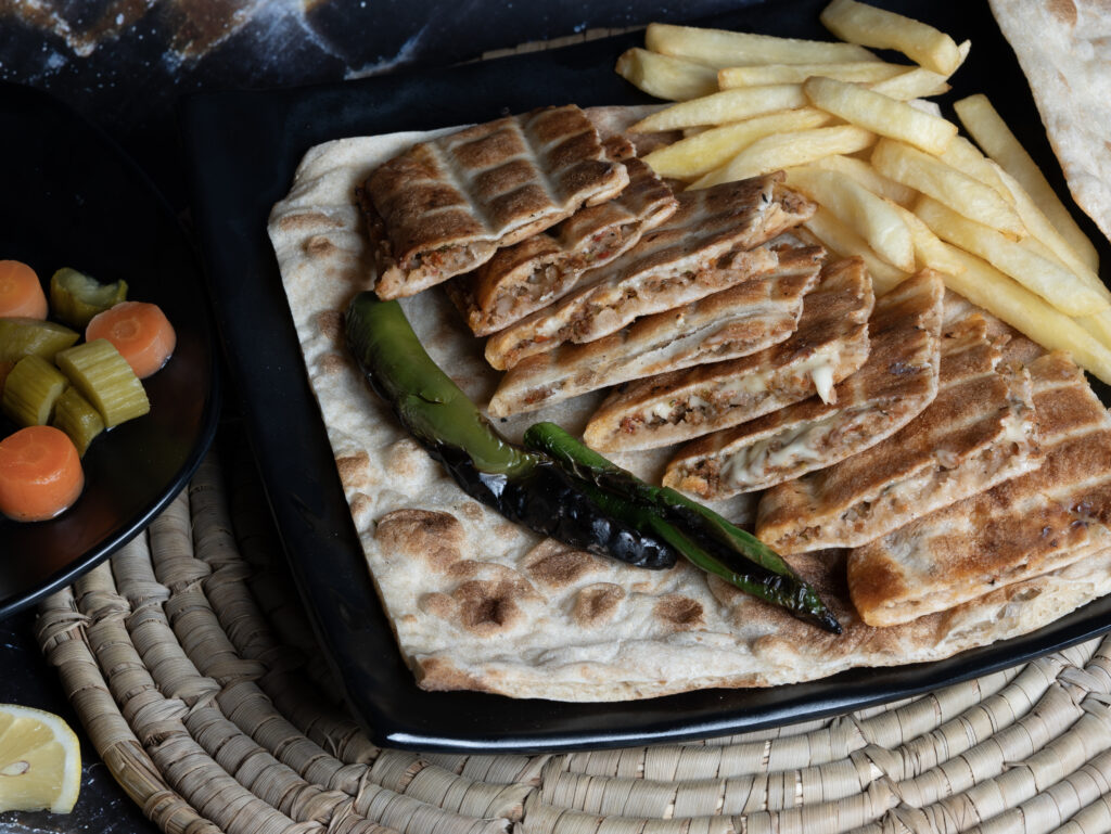 عرايس لحم عربي مع جبن